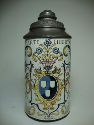 In Arte Libertas (faience stein)