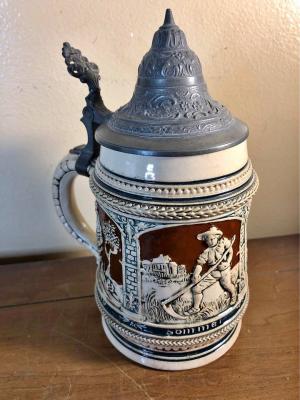 Pottery or stoneware, relief, 0.5L, pewter lid.