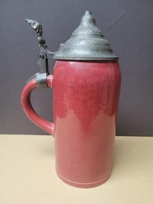 red/brownish color masskrug