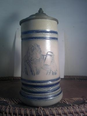 Whites of Utica Stein