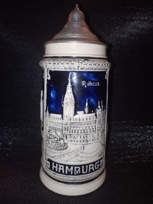 Art Nouveau: Hamburg Tourist Beerstein with Historicism Lid