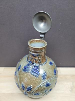 Bellarmine jug. Mold nr 200