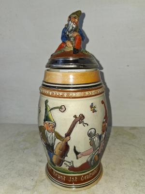 Girmscheid 171 - Gnomes Playing and Drinking