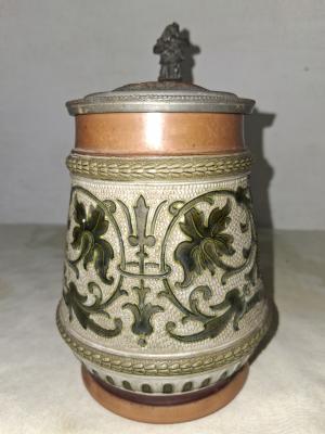 Hauber & Reuther 241 - Scrollwork