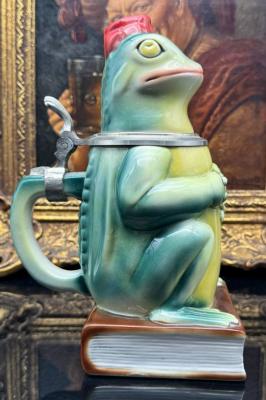 Albert Stahl & Co. #8982 "Frog on Book"
