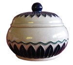 coffee maker with milkjug and sugar dish